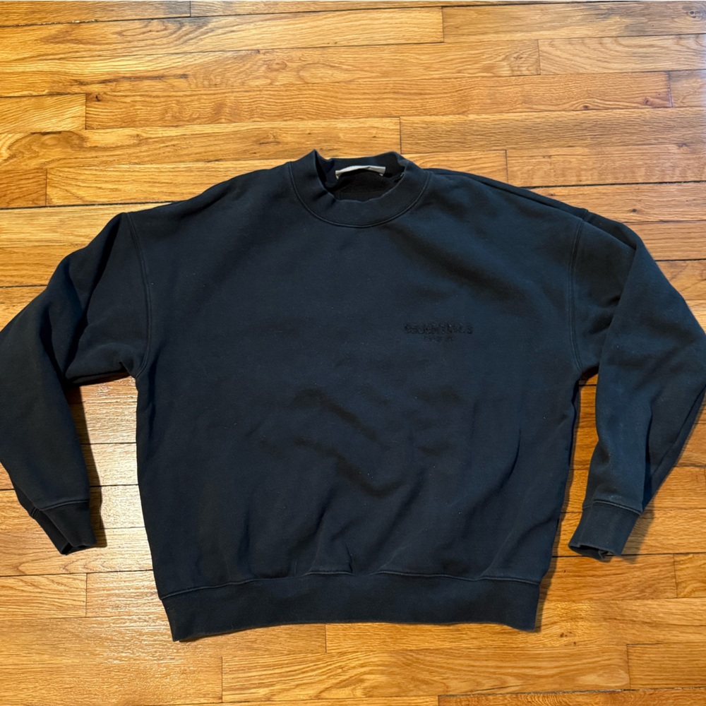 Essentials Black Sweatshirt